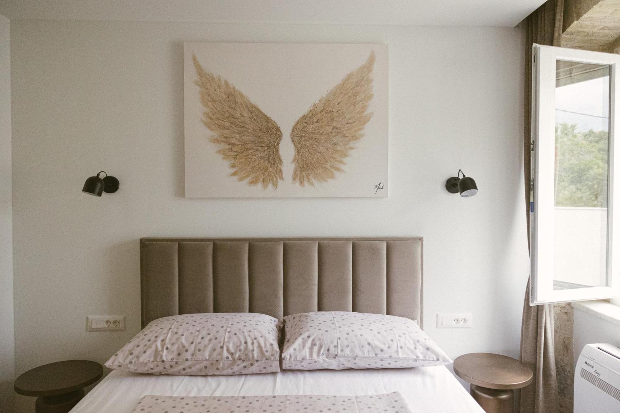 Sika Apartment